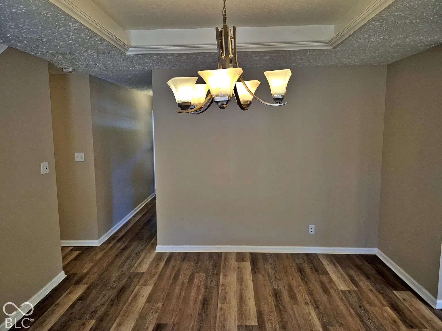 4 bed, 3.0 bath, 4590 sqft, $2,650 — Photo 4