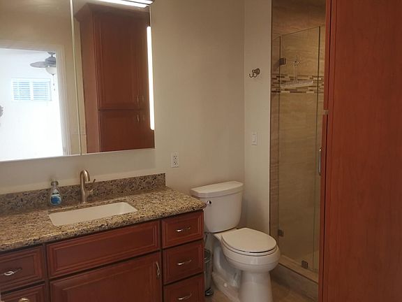4th image of 853 Jansen Ave