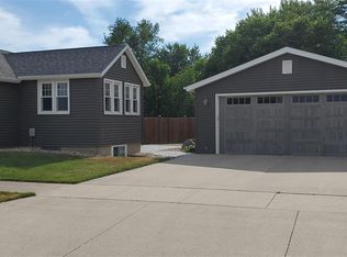604 1st Ave SE, Spencer, IA 51301