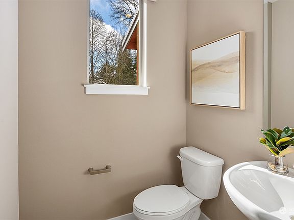 5th image of 26524 NE 143rd Circle #29
