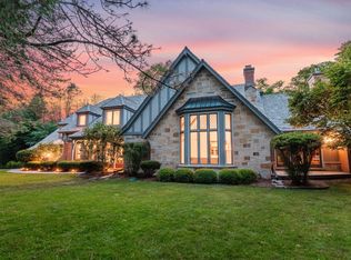 90 Eldorado Dr, Racine, WI 53402