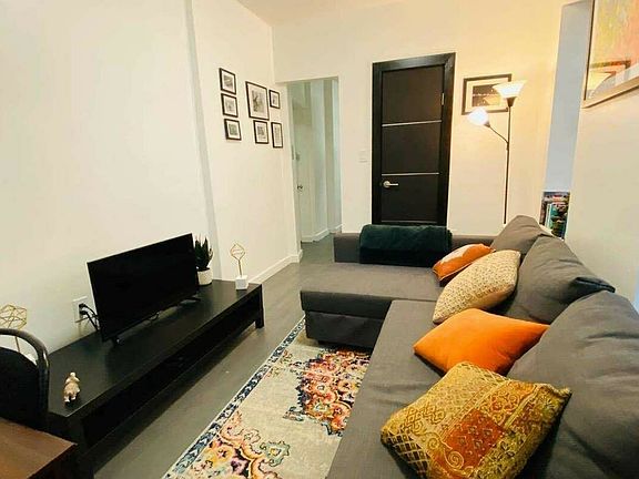 3rd image of 224 Avenue B #21B