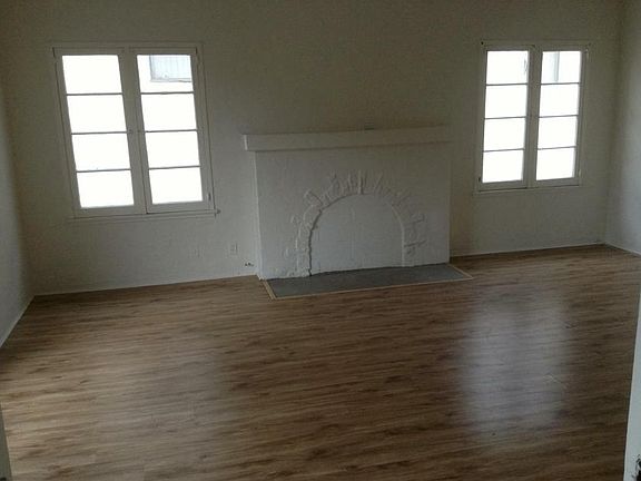 4th image of 1478 S Bedford St #2