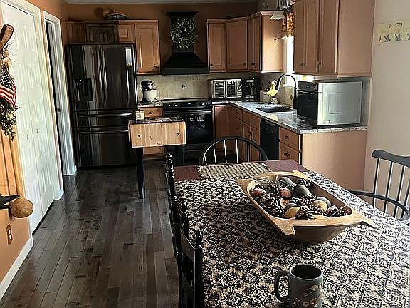 5th image of this home