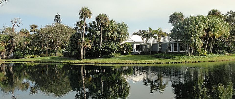 Beautiful large Water Front 