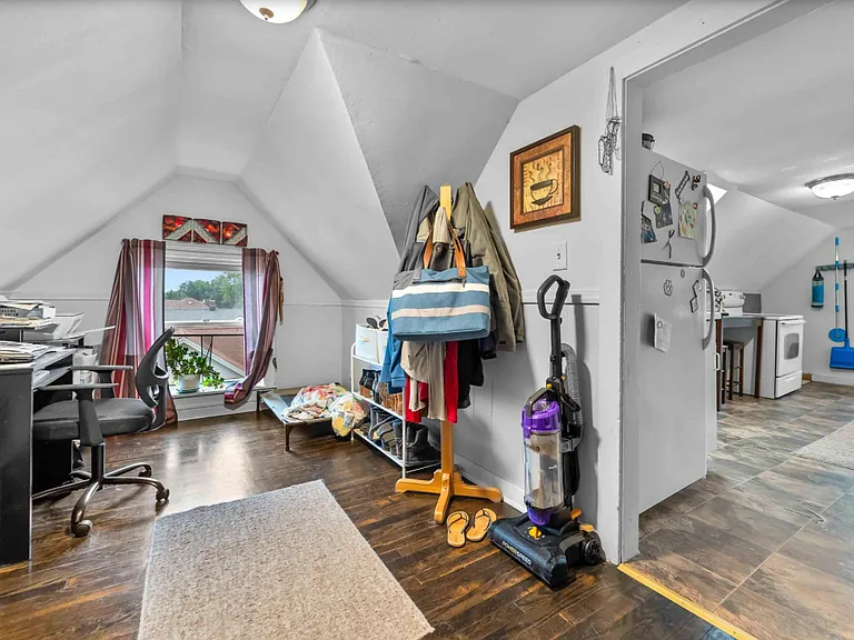 164 Washington St #4 — Photo 9