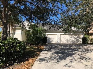 11499 Tanager Ct, Naples, FL 34119