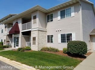3808 9th St NW UNIT B, Rochester, MN 55901