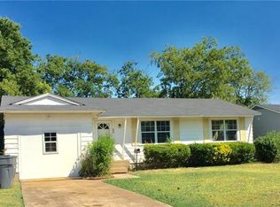 12214 Hoblitzelle Dr, Dallas, TX 75243