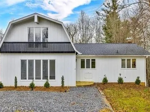 680 Nikanor Rd, West Jefferson, NC 28694