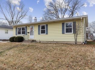 2726 Teresa Dr SW, Cedar Rapids, IA 52404