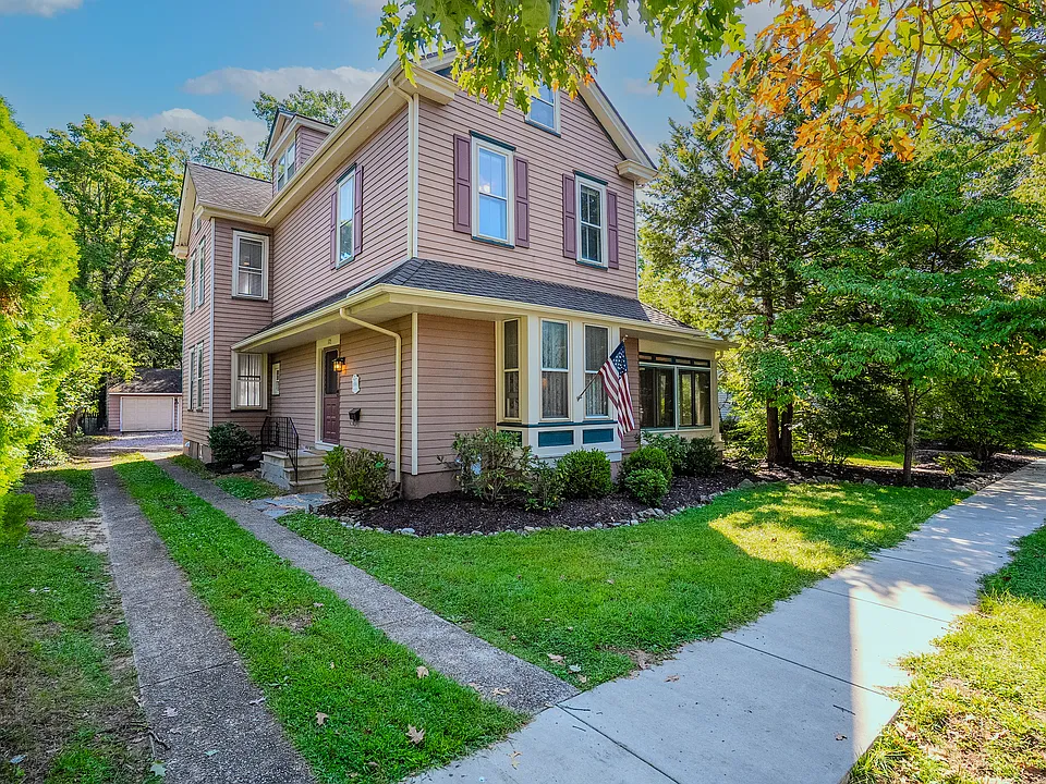 105 S Marion Ave