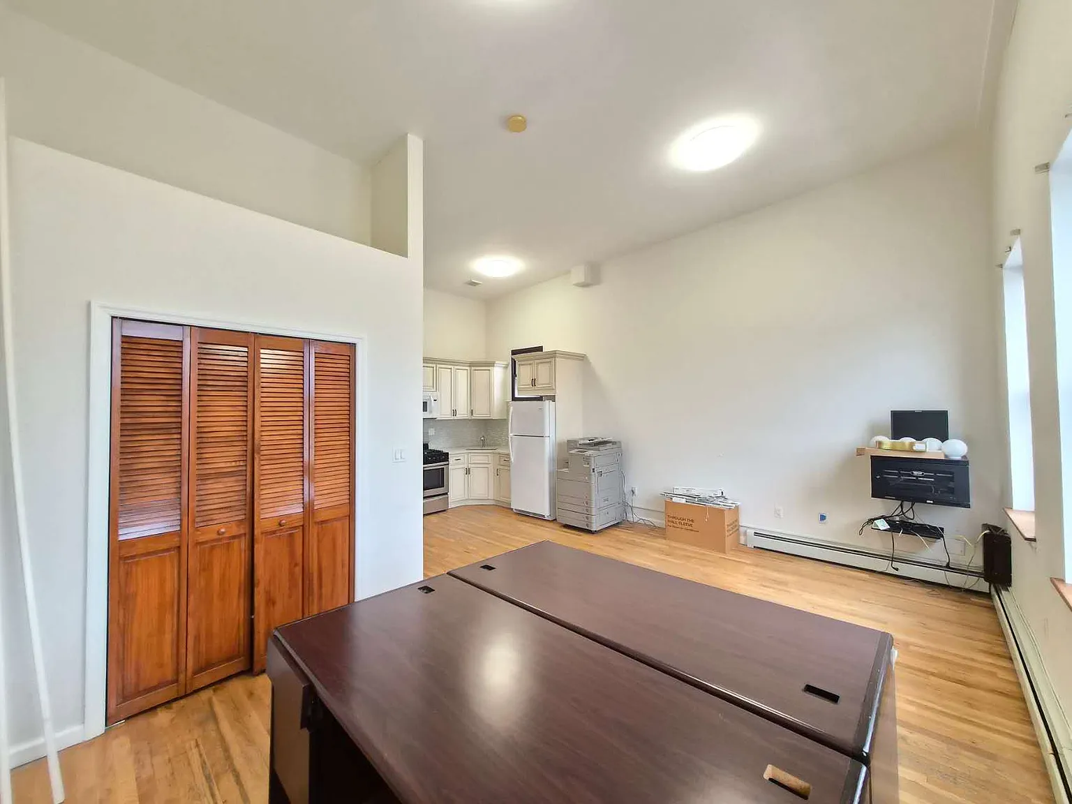 Studio, 500 sqft, $1,800 — Photo 3