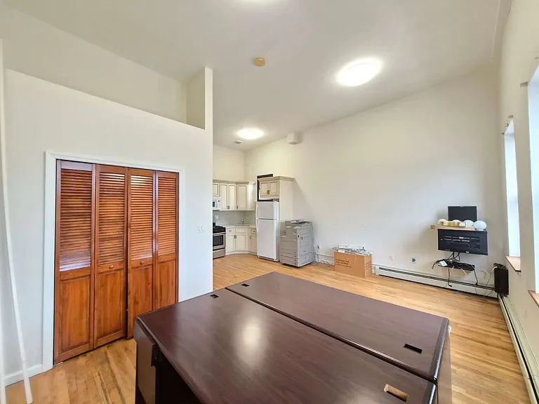 2787 W 16th St #3F — Photo 3