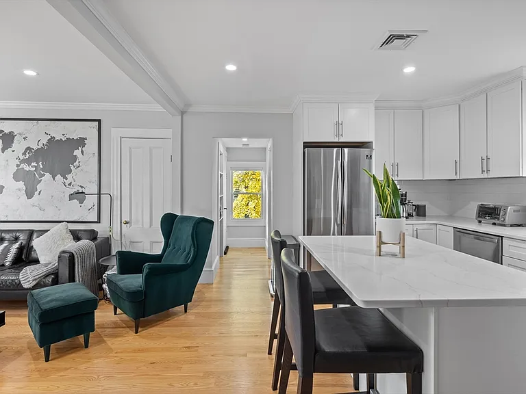 14 Everett St #14-2 — Photo 8