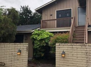 1920 Ridgeway Dr, Eugene, OR 97401