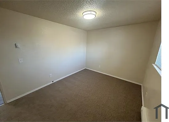 908 I St NE #10 — Photo 11