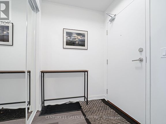 4th image of 255 Northfield Dr E #407