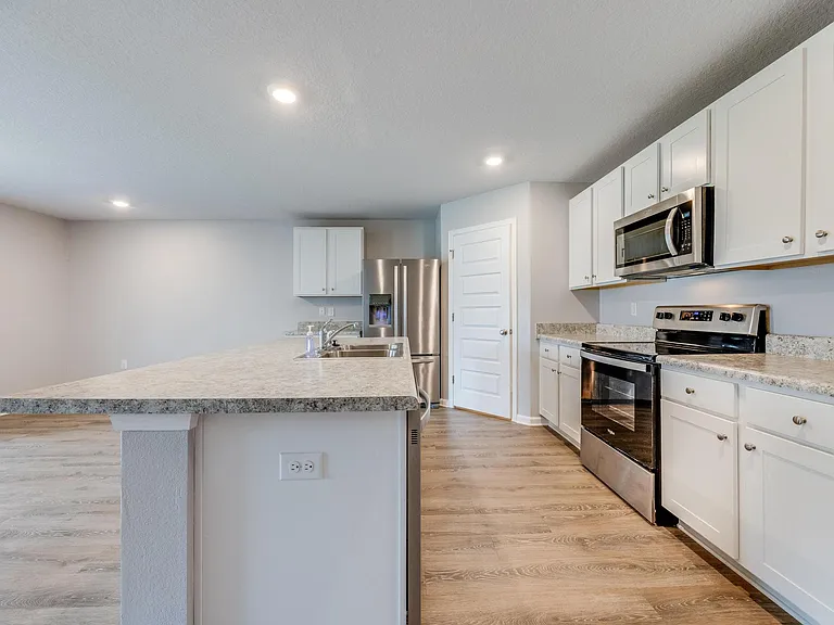 310 Flounder St — Photo 5