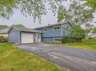 4400 Sycamore Ln, Rolling Meadows, IL 60008