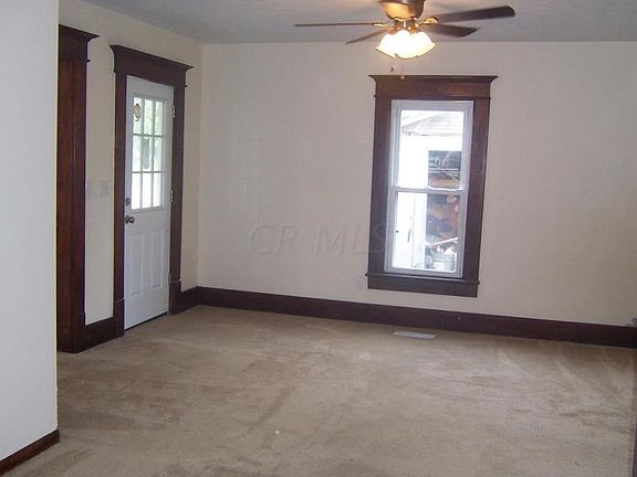 2nd image of 604 S Chestnut St