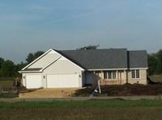 3194 S Warbler Ct, Beloit, WI 53511