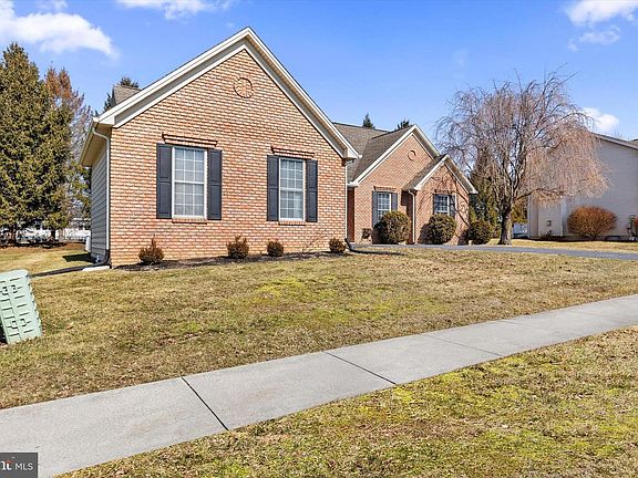 3rd image of 5525 Barbara Dr