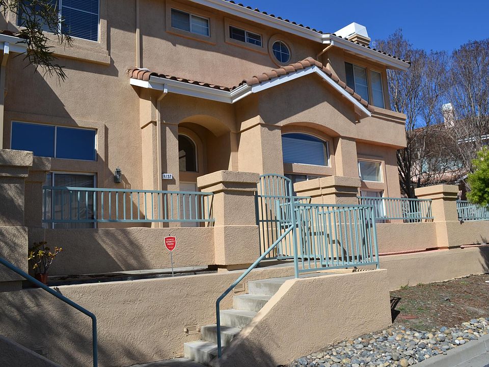 Front of townhome