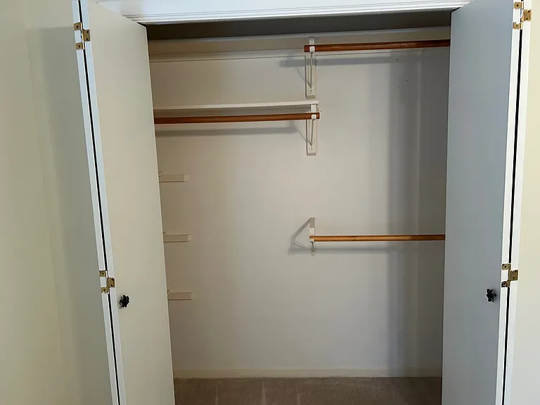 1583 E Industry St — Photo 12