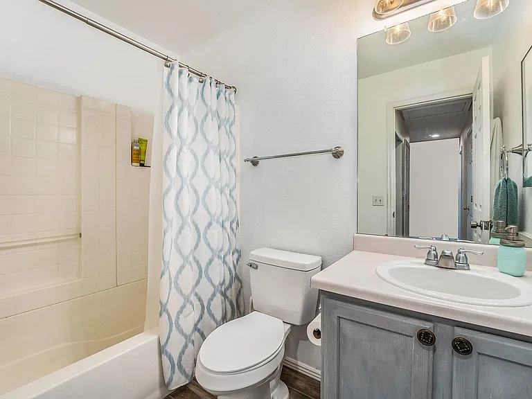 2236 E 109th Dr — Photo 14