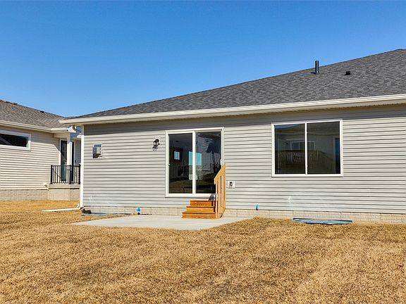 5th image of 1512 Primrose Dr SE