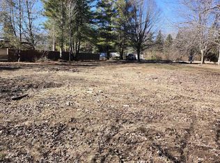 5898 N Sturgeon Rd, Midland, MI 48642