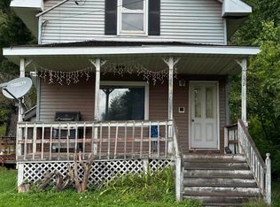 138 High Excelsior St, Ishpeming, MI 49849