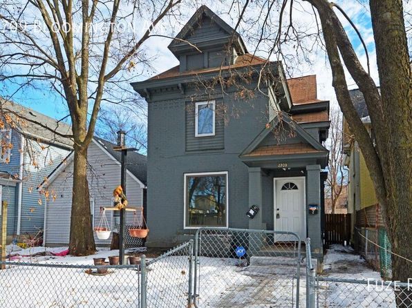 2709 Bloomington Ave