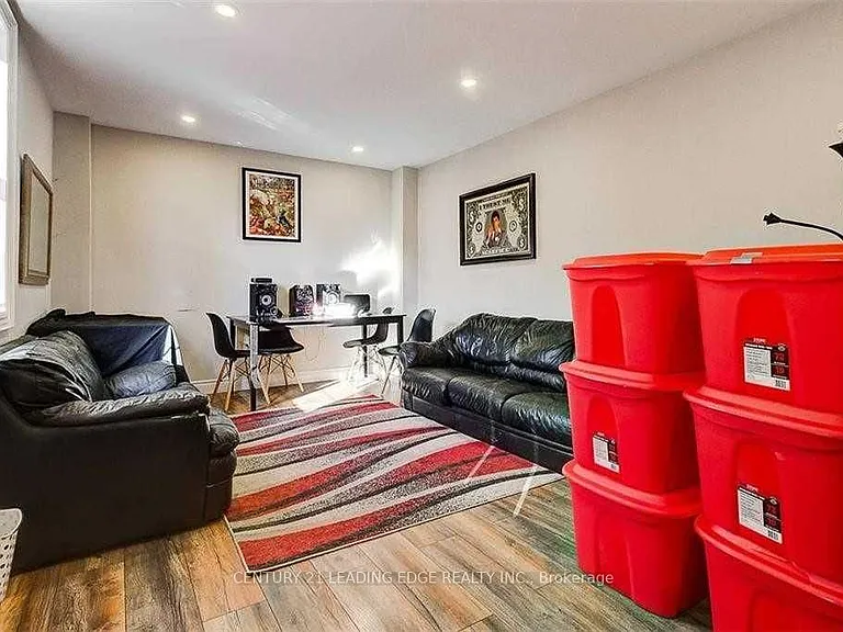 382 Cannon St E #B — Photo 4
