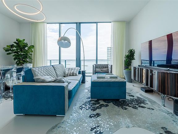 5th image of 501 NE 31st St #Penthouse 4402
