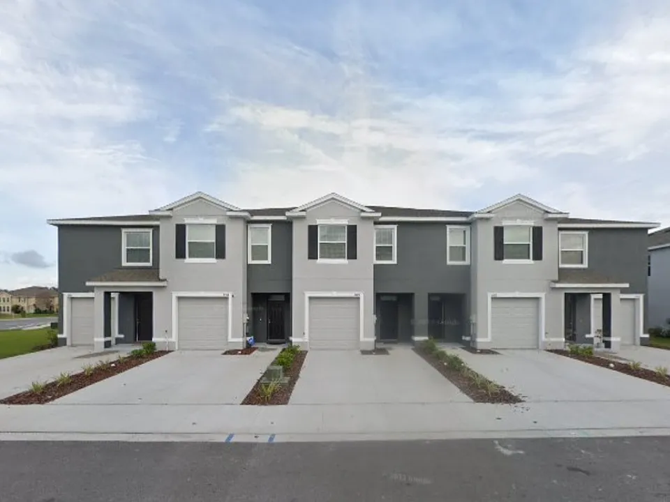 6920 Breezy Palm Dr