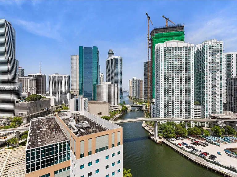 350 S Miami Ave #2102 — Photo 34