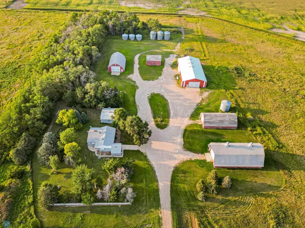 15321 10th St SE, Hunter, ND 58048