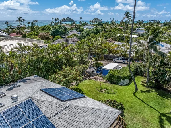 150 Kaelepulu Dr, Kailua, HI 96734