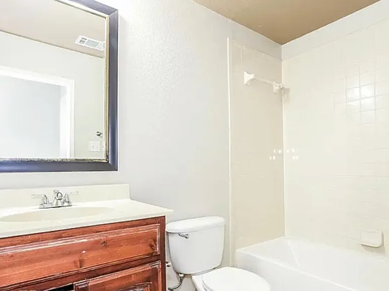 2213 Brandy Dr — Photo 3