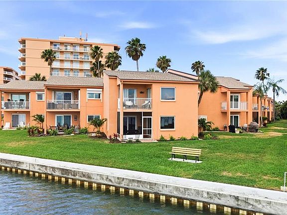 4th image of 7400 SUNSHINE SKYWAY LANE S #111