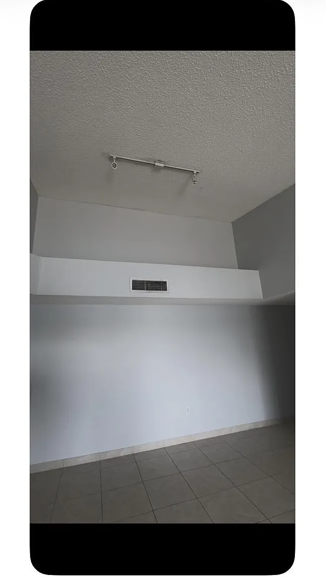 2 bed, $2,300 — Photo 1