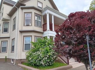 57 Estes St APT 3, Lynn, MA 01902