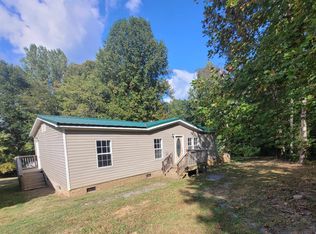 122 Hughey Lake Rd, Blacksburg, SC 29702