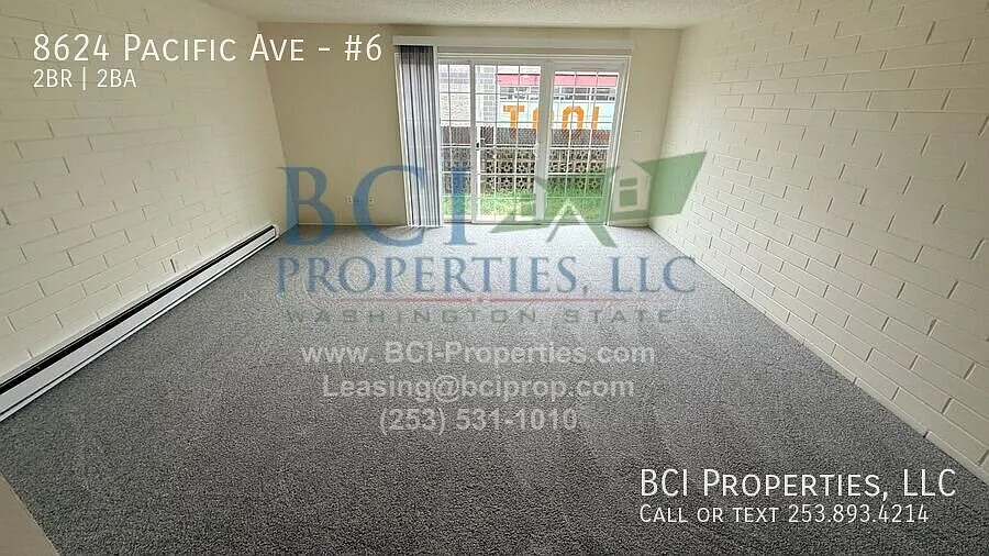 Beautiful, Remodeled 2 Bedroom Townhome Available Now! Move in Special- $500 — Photo 2