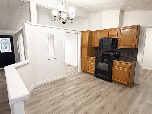 4th image of 961 N 60th Ave