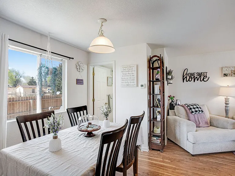 1725 Rowan Ln — Photo 12