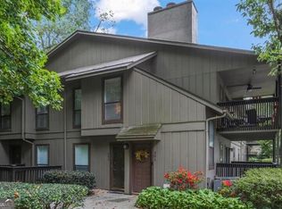302 Cumberland Ct SE #302, Smyrna, GA