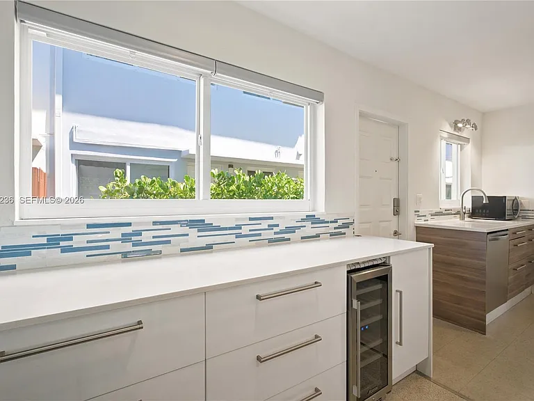 7334 Gary Ave #7334 — Photo 4